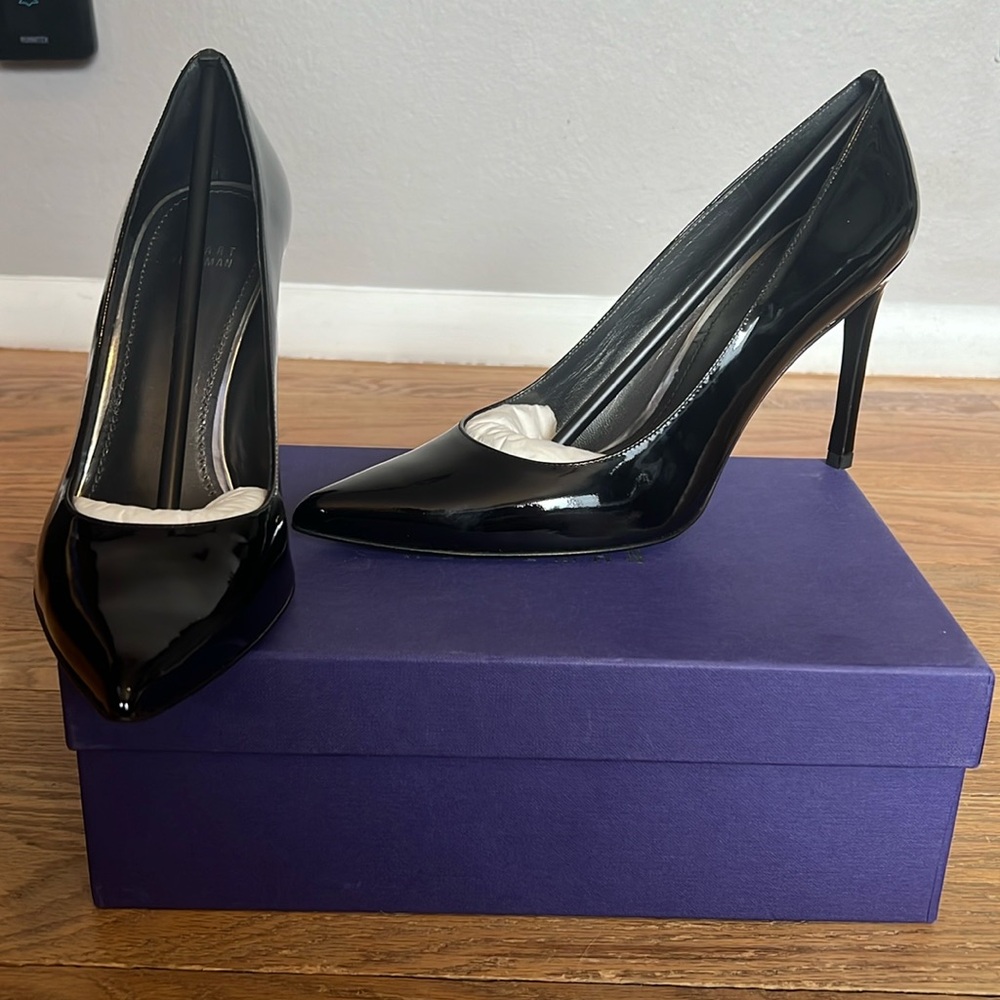 Stuart Weitzman Bandit Pumps in Black Patent